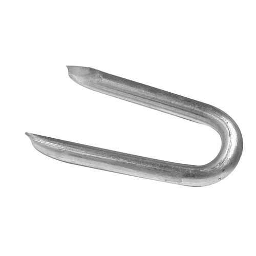30mm Staples Zinc Plated (100gms pack)